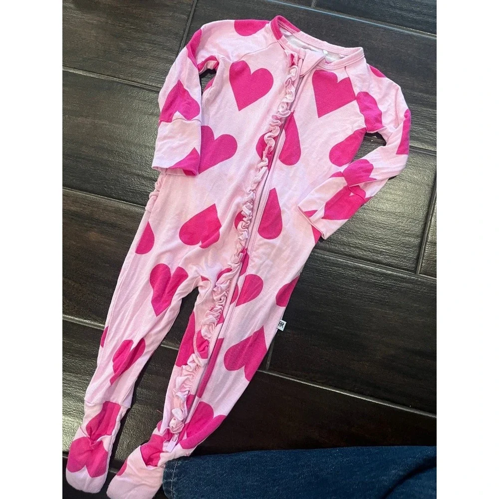 Bums & Roses Pink Heart Bamboo Viscose Ruffle Zipper Footie Sleeper 9-12 Months - Picture 3 of 4